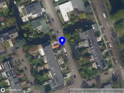 Ambulance met grote spoed naar de Graaf Adolflaan in Vlaardingen