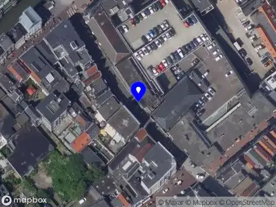 Brandweer met gepaste spoed naar de Visstraat in Dordrecht vanwege een liftopsluiting