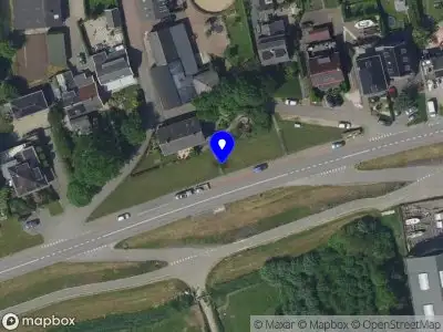 Ambulance met gepaste spoed naar de Rivierdijk in Hardinxveld-Giessendam