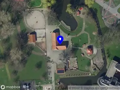 Ambulance met gepaste spoed naar de J. Sasboutstraat in Spijkenisse vanwege afhijsen patient