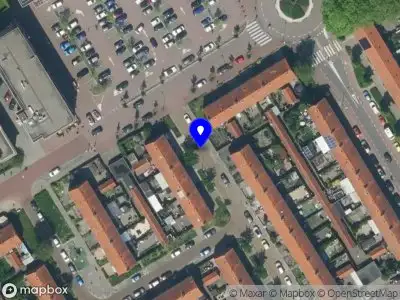 Ambulance met grote spoed naar de De Genestetstraat in Heemskerk