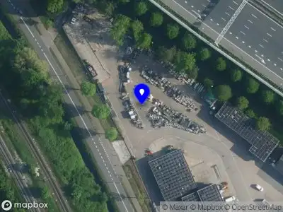 Ambulance met grote spoed naar de Landlust in Diemen