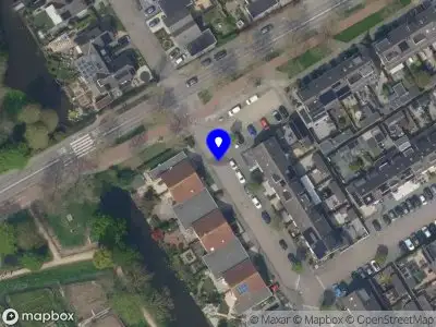 Ambulance met grote spoed naar de Roerdomp in Nieuw-Lekkerland