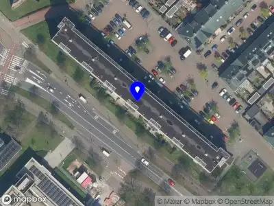 Ambulance met gepaste spoed naar de Peter van Anrooylaan in Maassluis