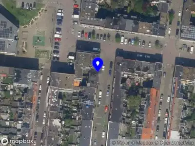 Ambulance met gepaste spoed naar de Van Marumstraat in Schiedam