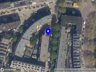 Ambulance met gepaste spoed naar de Zwaanshals in Rotterdam