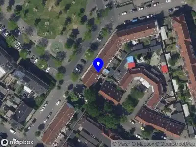 Ambulance met grote spoed naar de H.F. Tollensstraat in Dordrecht