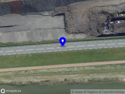 Politie naar de Plaatweg in Botlek Rotterdam