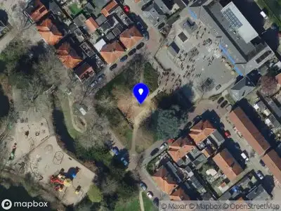 Brandweer met grote spoed naar de Scheepsbouwplein in Alblasserdam vanwege gebouwbrand