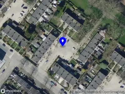 Ambulance met gepaste spoed naar de Posweg in Hoogvliet Rotterdam