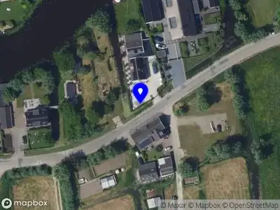 Ambulance naar de Oosteinde in Oud-Alblas