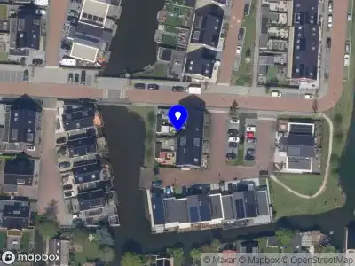 Ambulance met grote spoed naar de Vlastiende in Lekkerkerk