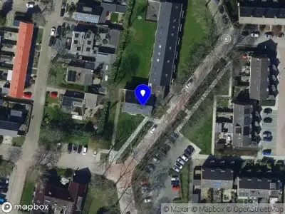 Ambulance met grote spoed naar de Wouter van den Walestraat in Heinenoord