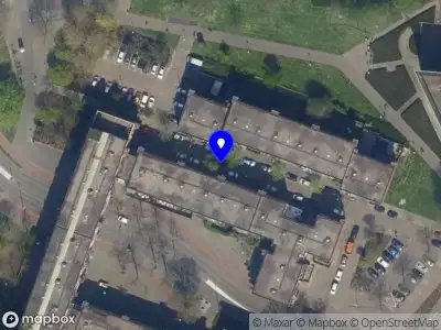 Ambulance met grote spoed naar de Ringersplaats in Rotterdam