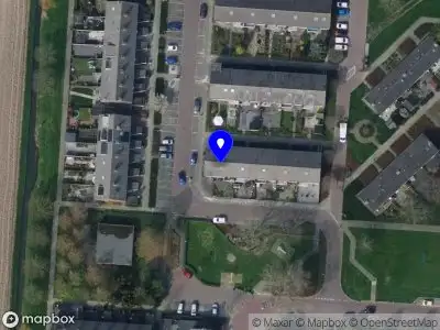 Ambulance met grote spoed naar de Azaleastraat in Numansdorp