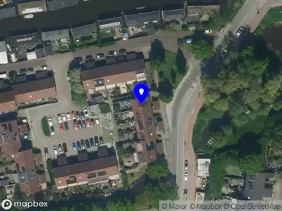 Brandweer met grote spoed naar de Ramsbeek in Zaandam vanwege stankoverlast