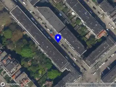 Brandweer met gepaste spoed naar de Aelbrechtskade in Rotterdam vanwege een liftopsluiting