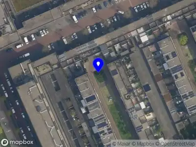 Ambulance met grote spoed naar de Kingstonplantsoen in 's-Gravenhage