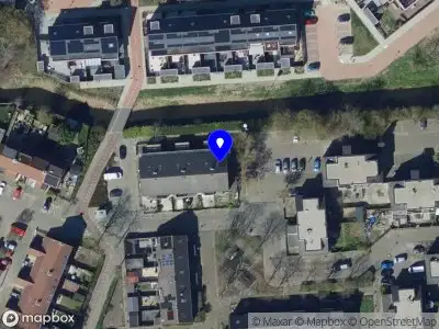 Ambulance met grote spoed naar de Kolibrihoek in Spijkenisse