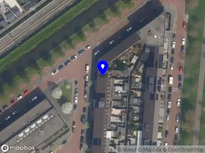 Ambulance met grote spoed naar de Wim Schuhmacherhof in Rotterdam