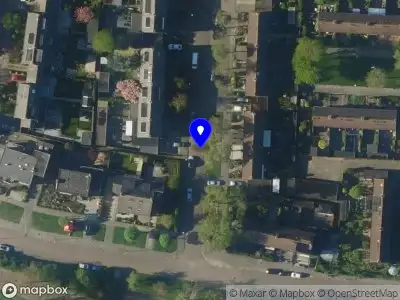 Ambulance met grote spoed naar de Berkenlaan in Oudorp