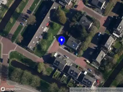 Brandweer met grote spoed naar de Schierstins in Sneek vanwege gebouwbrand