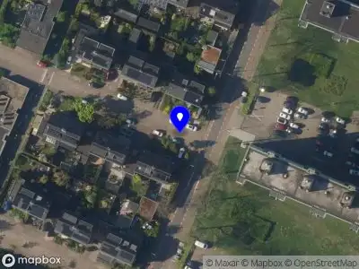 Brandweer met grote spoed naar de Rigolettostraat in Amersfoort vanwege afhijsen patient
