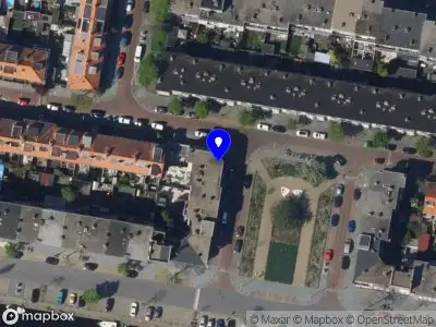 Ambulance met grote spoed naar de Loenenseplein in 's-Gravenhage