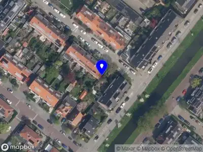 Ambulance met gepaste spoed naar de Sleedoornlaan in Rotterdam