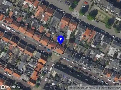 Ambulance met gepaste spoed naar de Admiraal de Ruyterstraat in Sliedrecht