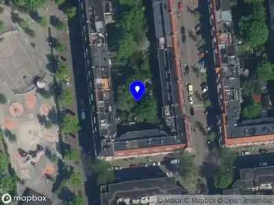 Brandweer met grote spoed naar de Davisstraat in Amsterdam