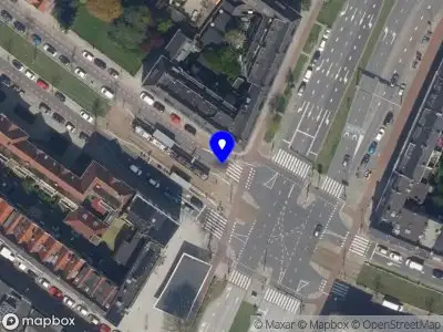 112 melding Ambulance met gepaste spoed naar de Dorpsweg in Rotterdam