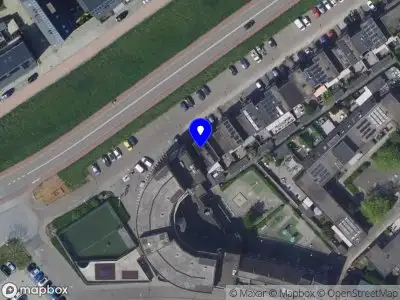 Ambulance met grote spoed naar de Jollensteiger in Zwijndrecht