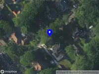 Brandweer met gepaste spoed naar de Hinlopenlaan in Naarden vanwege afhijsen patient