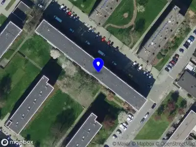 Ambulance met grote spoed naar de Forelstraat in Hoogvliet Rotterdam