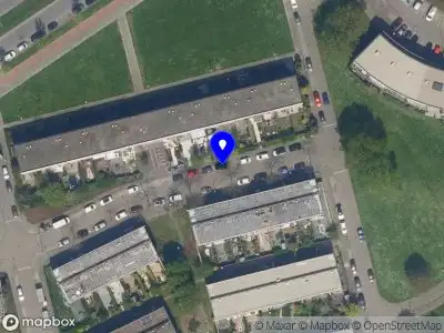 Ambulance met grote spoed naar de Pieter Klapwijkstraat in Rotterdam