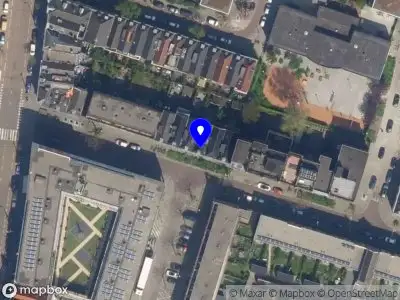Ambulance met gepaste spoed naar de Bloklandstraat in Rotterdam