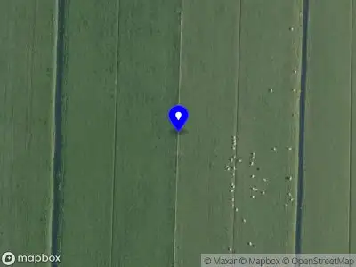 Brandweer met grote spoed naar de Van Heemstraweg in Wamel vanwege voertuigen te water