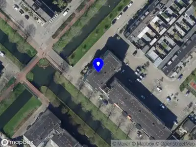 Ambulance met grote spoed naar de Verdistraat in Barendrecht