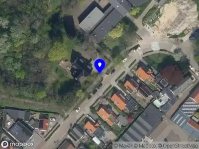 Ambulance met gepaste spoed naar de Mildenburglaan in Oostvoorne