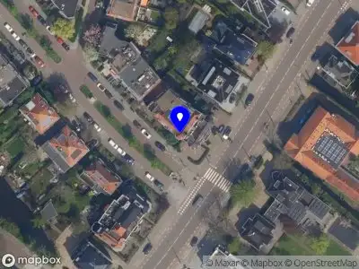 Ambulance met grote spoed naar de Berglustlaan in Rotterdam