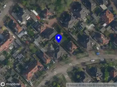 Ambulance met grote spoed naar de Wingerd in 's-Gravenhage