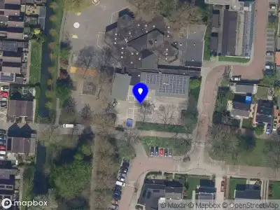 Ambulance met grote spoed naar de Julianastraat in Lekkerkerk