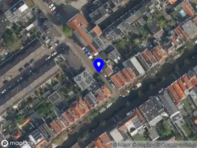 Ambulance met gepaste spoed naar de Van Slingelandtstraat in Delft