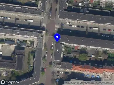 Ambulance met grote spoed naar de Van Lennepstraat in Rotterdam