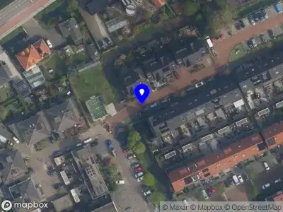 Ambulance met grote spoed naar de Van Pruisenstraat in Wateringen