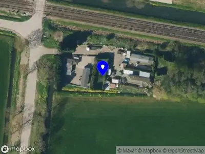Brandweer met grote spoed naar de 't Erf in Dodewaard vanwege voertuigbrand