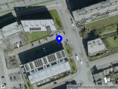 Brandweer met grote spoed naar de Kromakkerweg in Eindhoven vanwege gebouwbrand