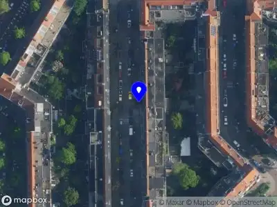 Ambulance met gepaste spoed naar de Leimuidenstraat in Amsterdam