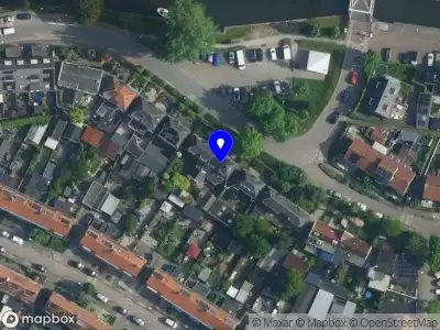 Traumahelikopter met grote spoed naar de Zandpad-Driemond in Amsterdam